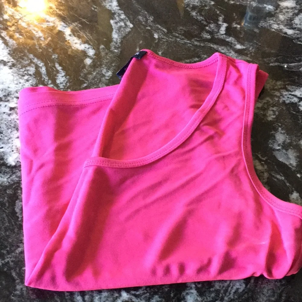 Ann Taylor rayon/ polyester blend sleeveless top - Picture 4 of 4